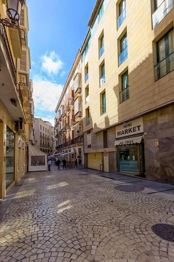 Strachan Una De Las Calles Mas Lujosas Y Centricas De مالقة